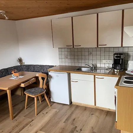 Apartment In Ruhiger Lage In *