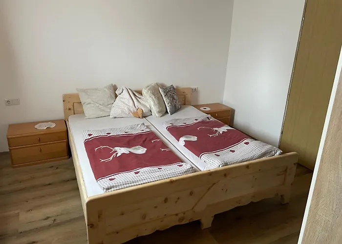 In Ruhiger Lage In *